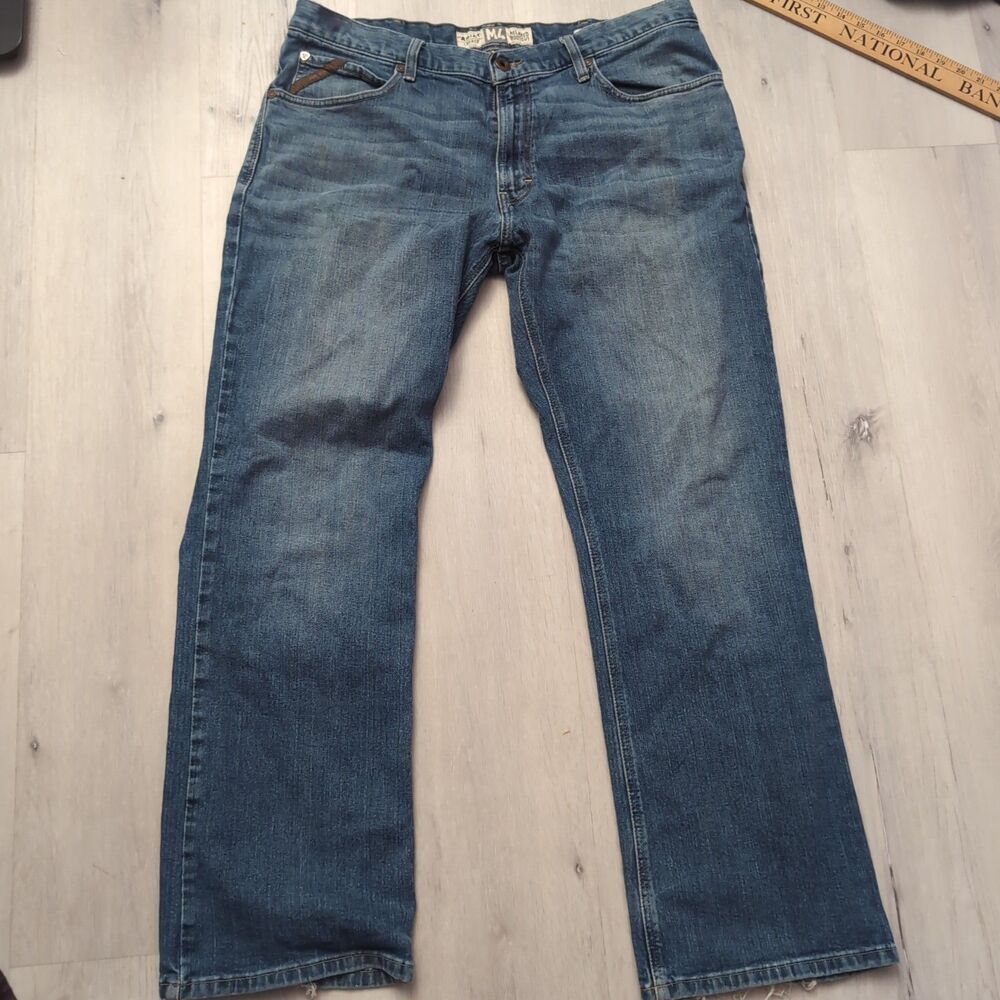 Ariat Legacy M4 Jeans Men's Size 36/32 Blue Relaxed Bootcut Jeans Distressed